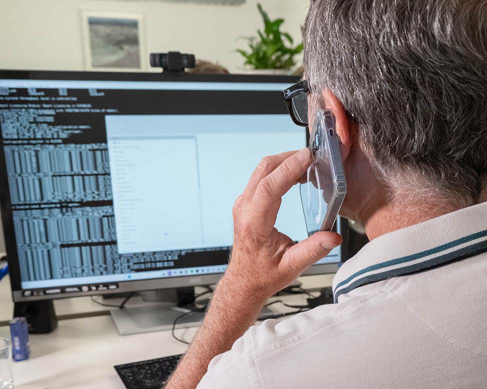 Telefonat und IT Support bei G2ITSystems.
